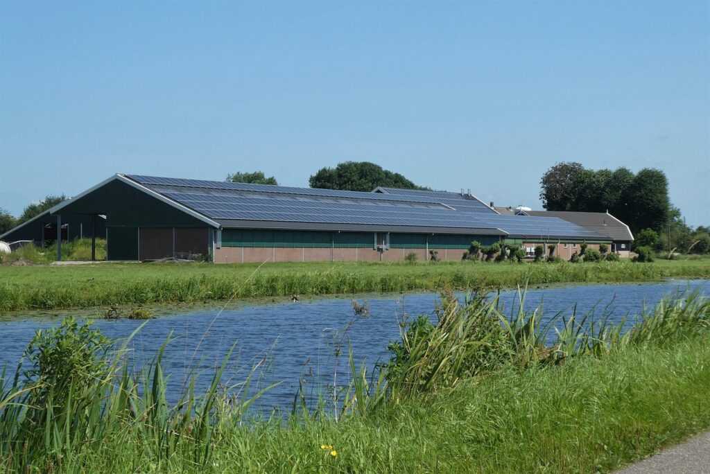 farm solar panel installation